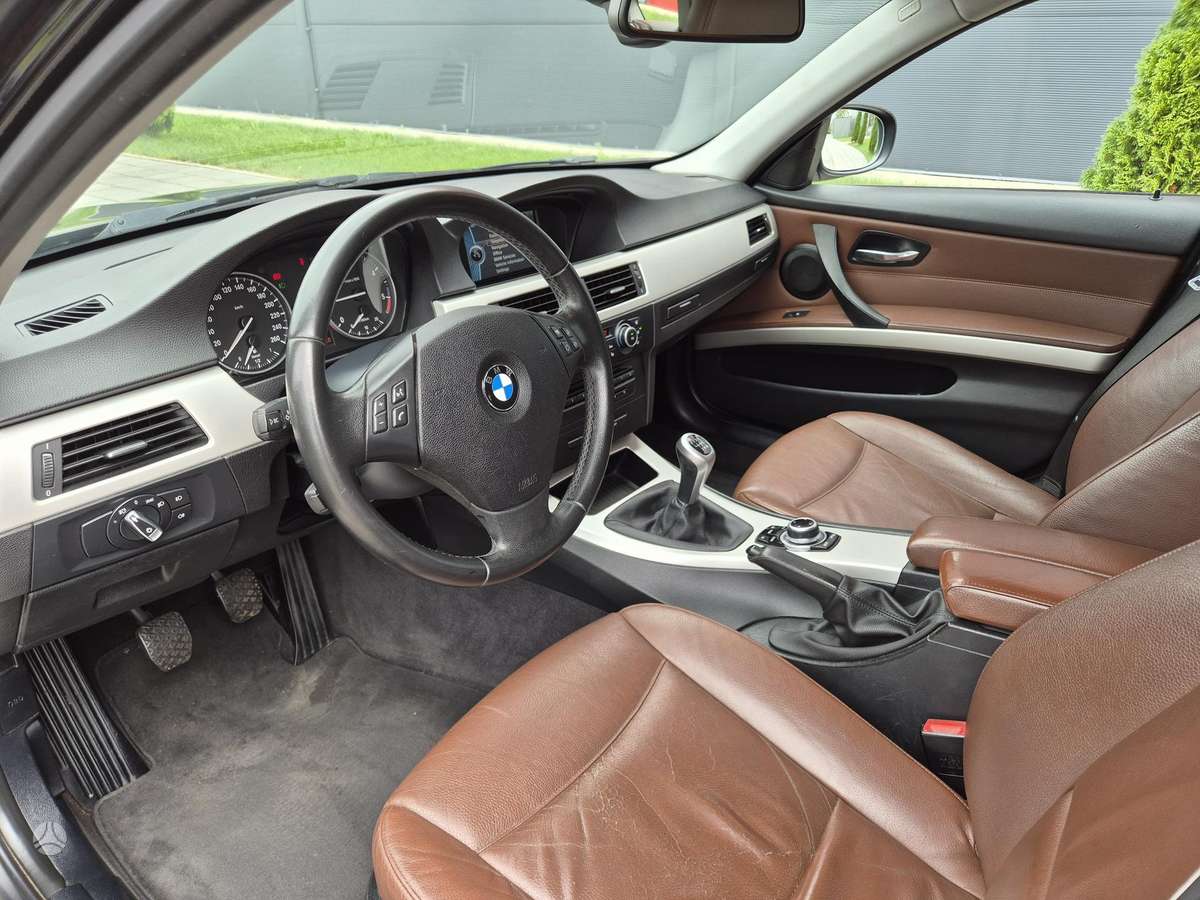 BMW 320, 2.0 l., wagon