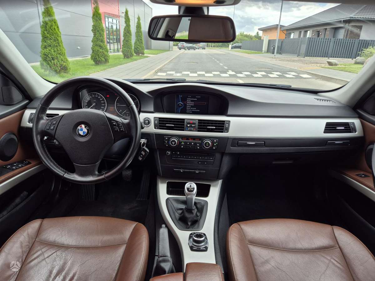 BMW 320, 2.0 l., wagon