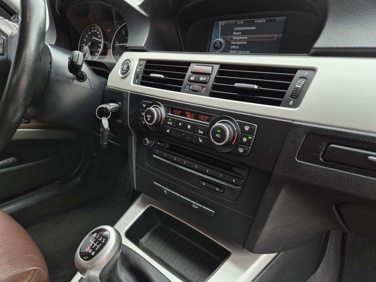 BMW 320, 2.0 l., universalas