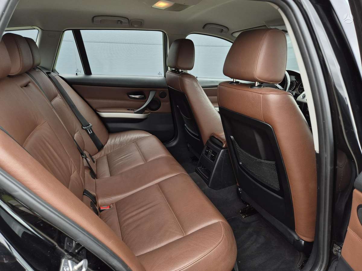 BMW 320, 2.0 l., wagon