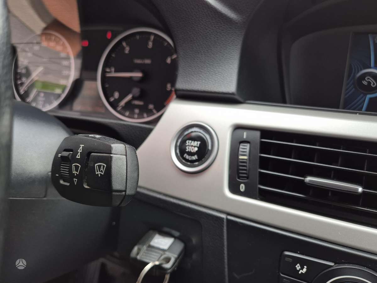 BMW 320, 2.0 l., wagon