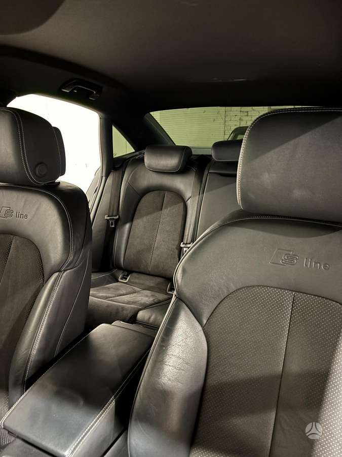 Audi A6, 3.0 l., Седан