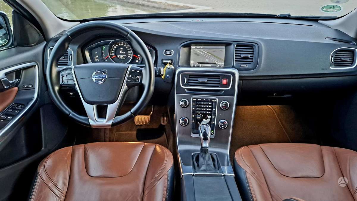 Volvo V60, 2.0 l., wagon
