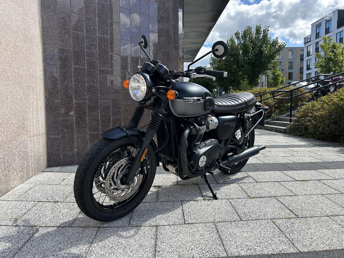 Triumph Bonneville 1200cc, street / classic