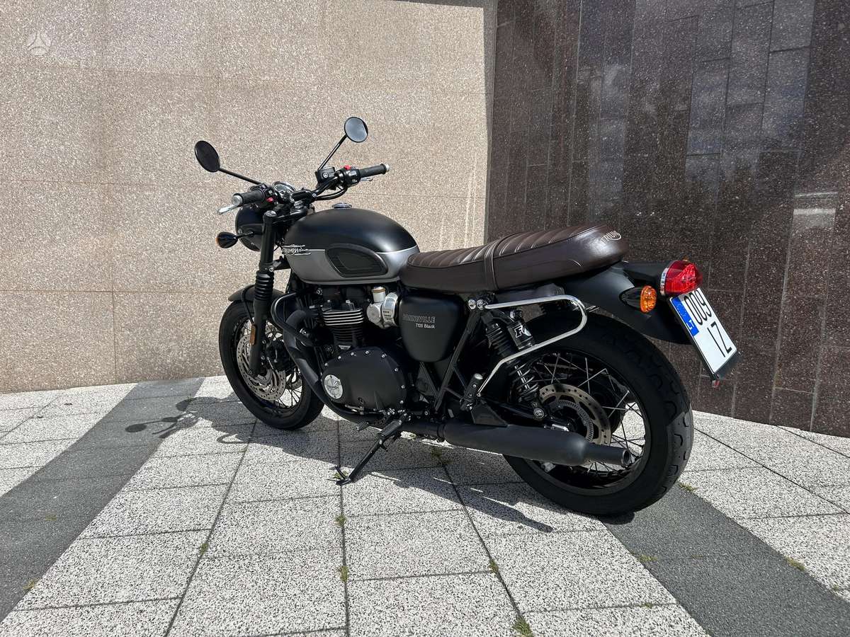 Triumph Bonneville 1200cc, street / classic