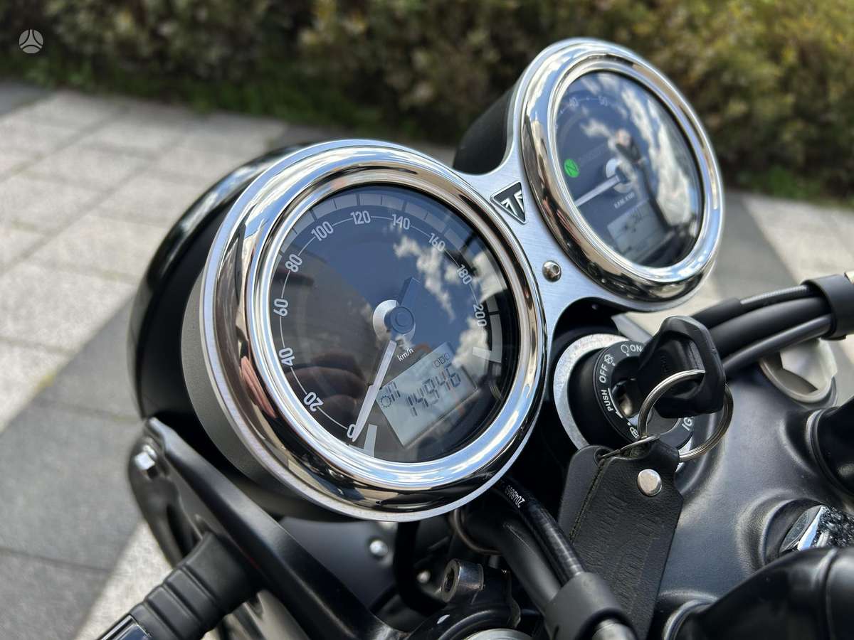 Triumph Bonneville 1200cc, street / classic