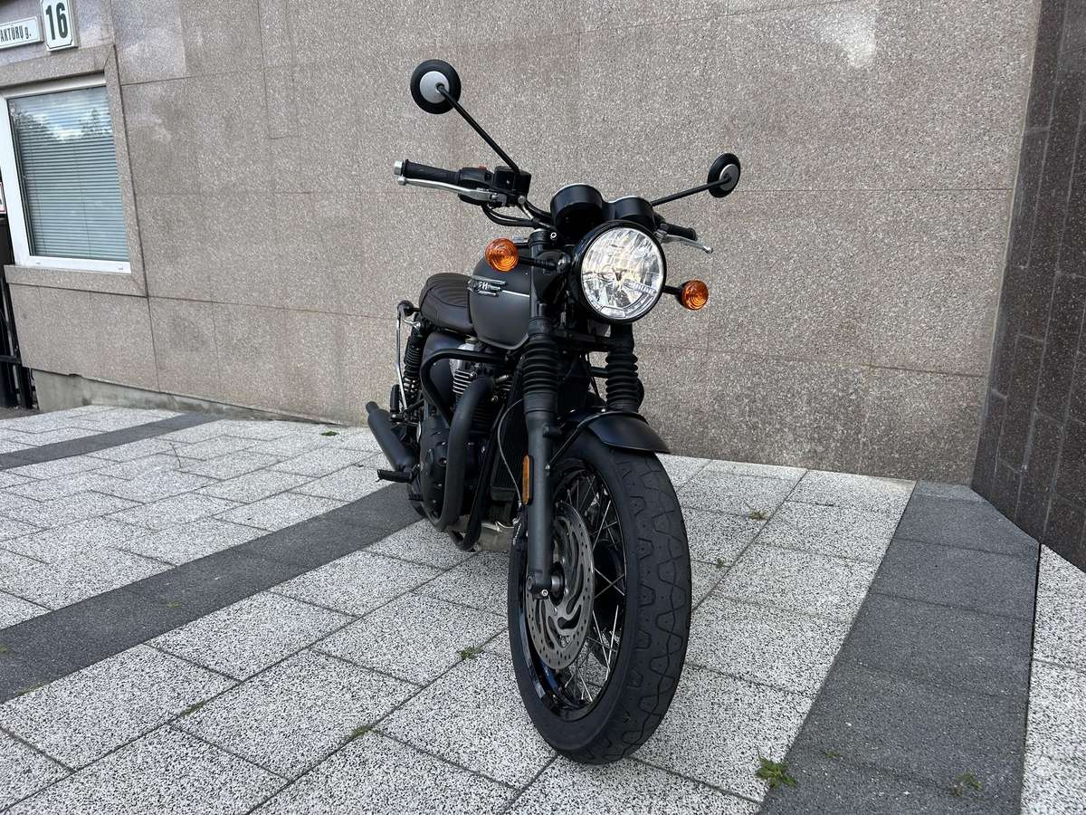 Triumph Bonneville 1200cc, street / classic