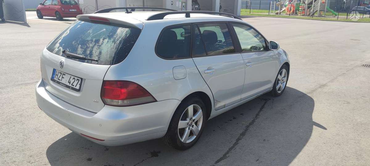 Volkswagen Golf - 3