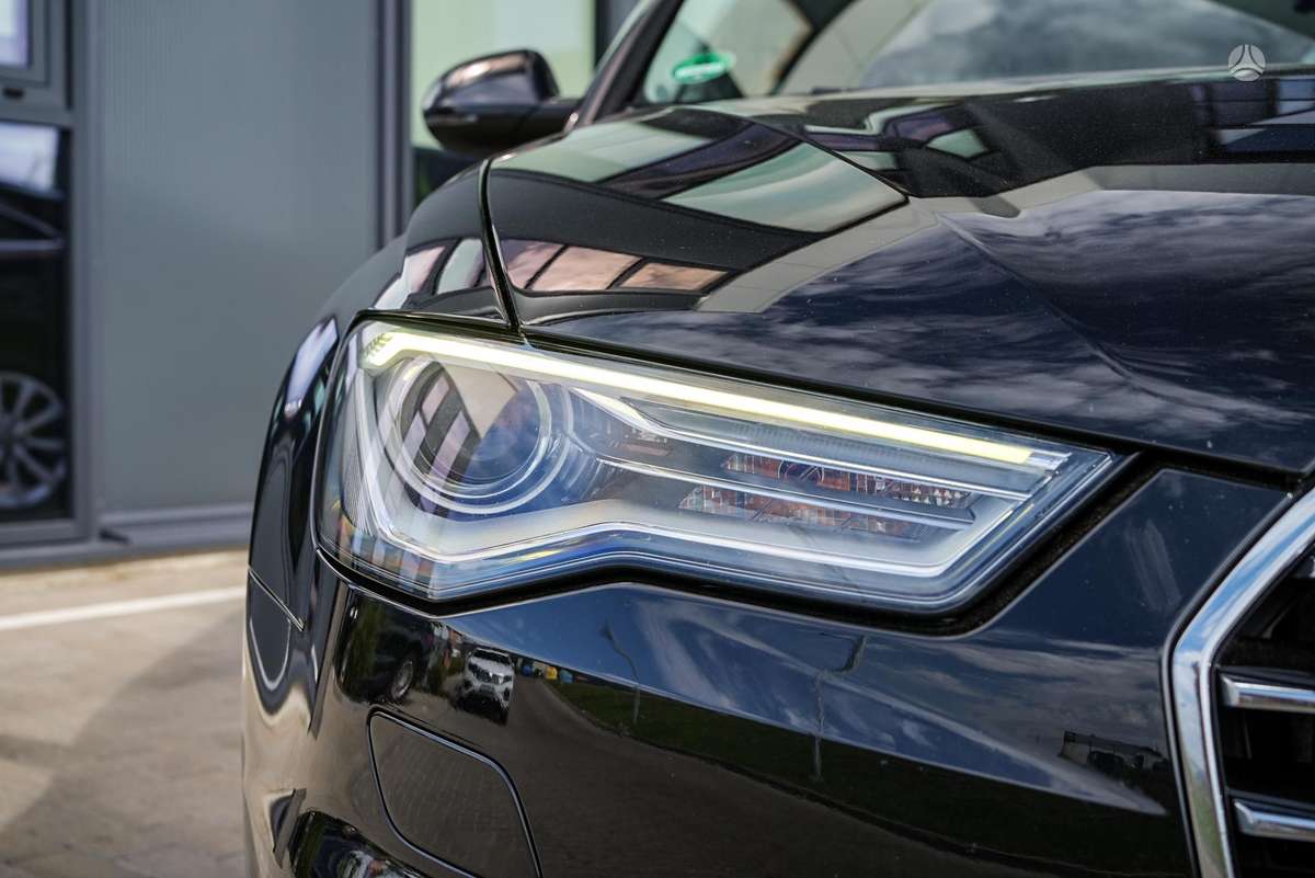 Audi A6, 2.0 l., Седан