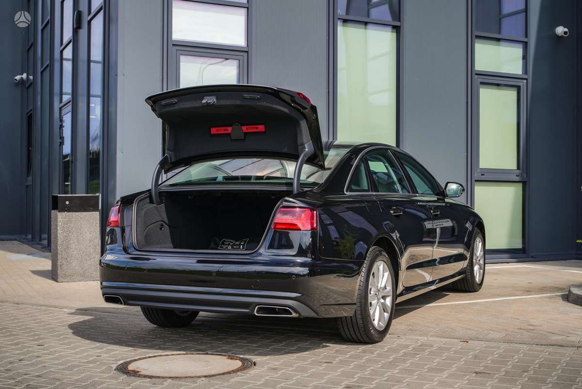 Audi A6, 2.0 l., Седан