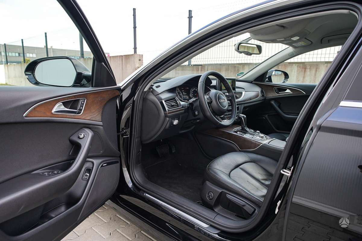 Audi A6, 2.0 l., Седан