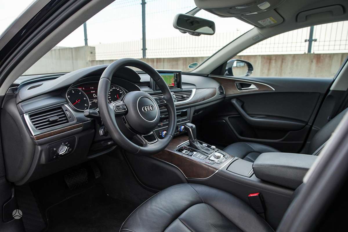 Audi A6, 2.0 l., Седан