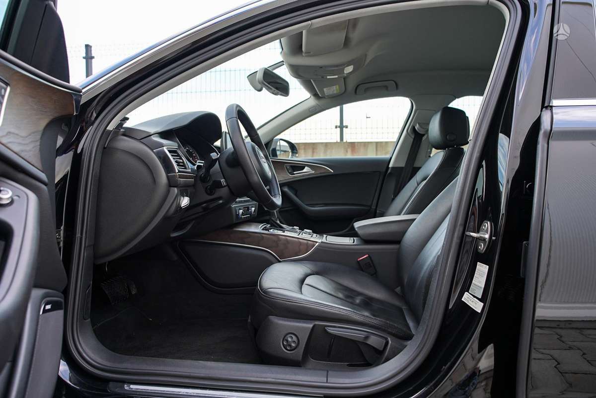 Audi A6, 2.0 l., Седан