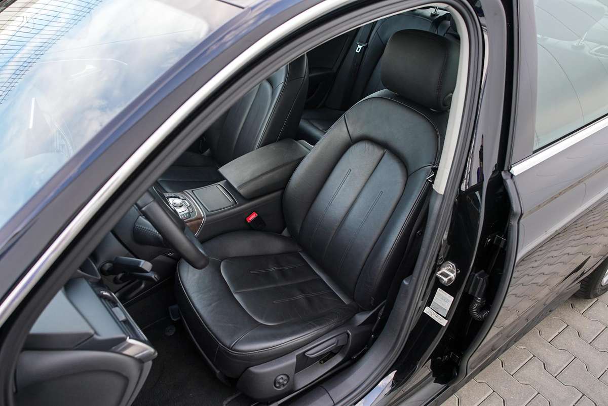 Audi A6, 2.0 l., Седан