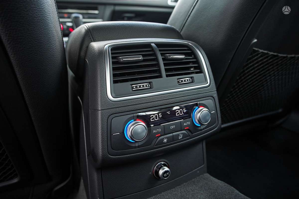 Audi A6, 2.0 l., Седан