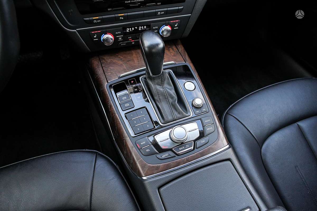 Audi A6, 2.0 l., Седан