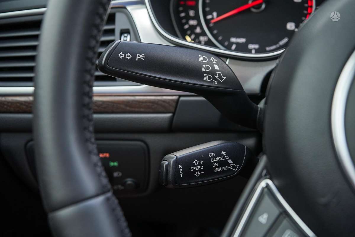Audi A6, 2.0 l., Седан