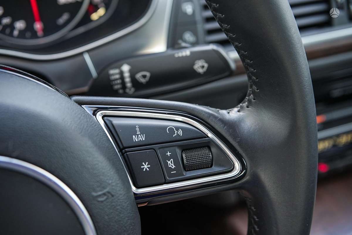 Audi A6, 2.0 l., Седан