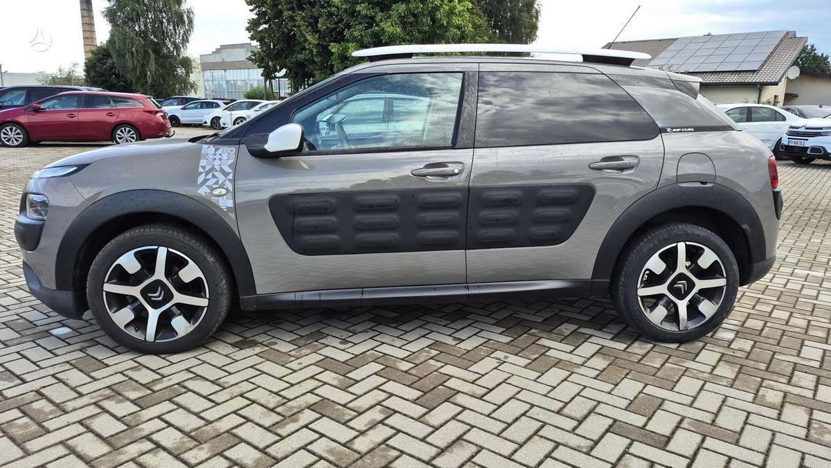 Citroen C4 Cactus, 1.2 l., Хэтчбек