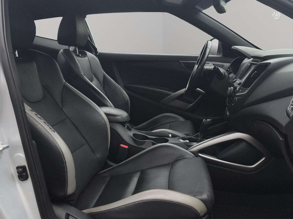 Hyundai Veloster, 1.6 l., hatchback