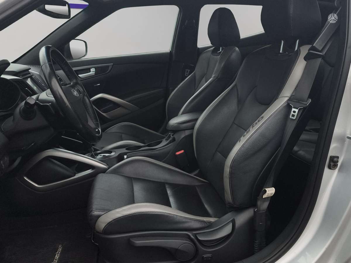Hyundai Veloster, 1.6 l., hatchback