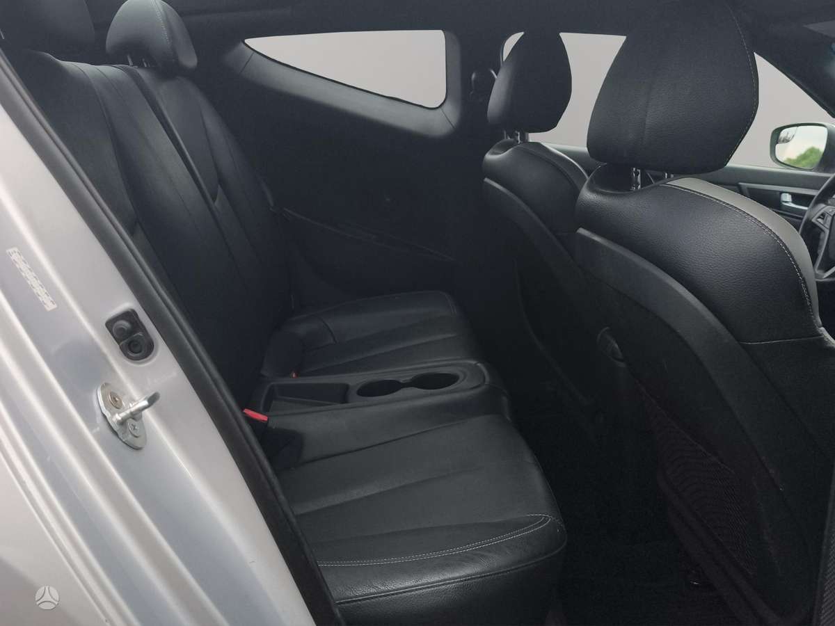 Hyundai Veloster, 1.6 l., hatchback