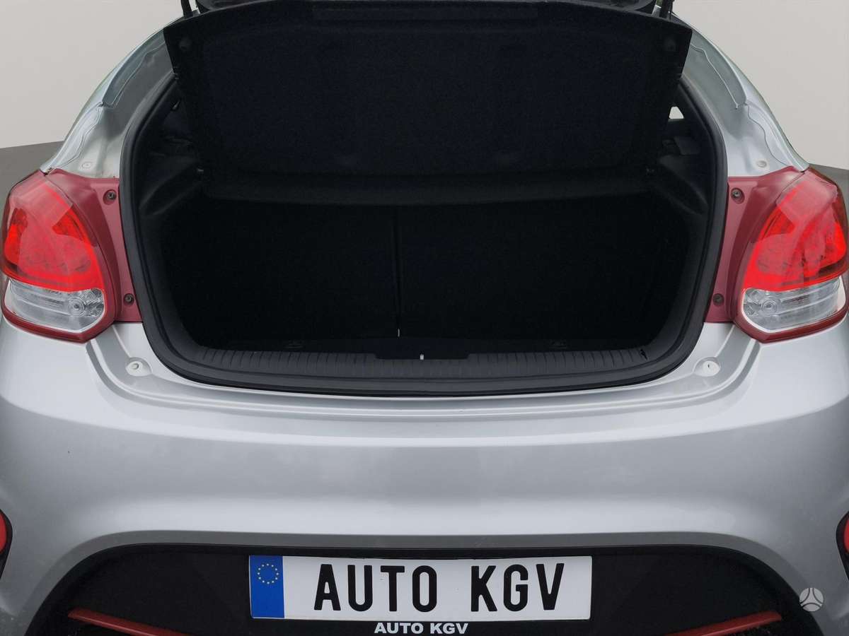 Hyundai Veloster, 1.6 l., hatchback