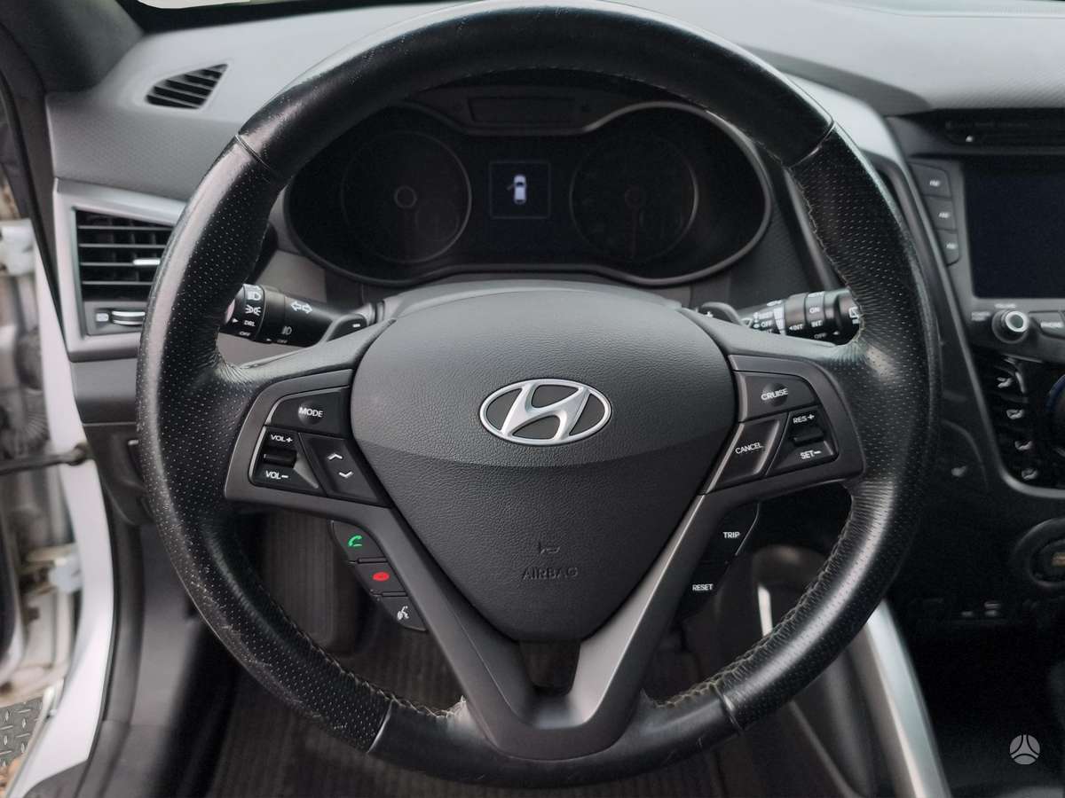 Hyundai Veloster, 1.6 l., hatchback
