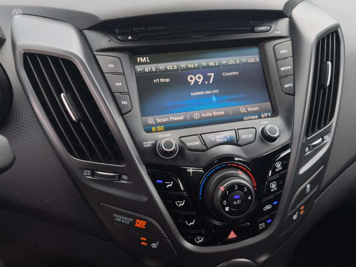 Hyundai Veloster, 1.6 l., hatchback