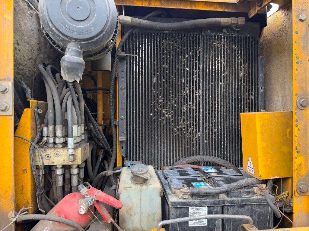 JCB JS 145 LC, ekskavatoriai