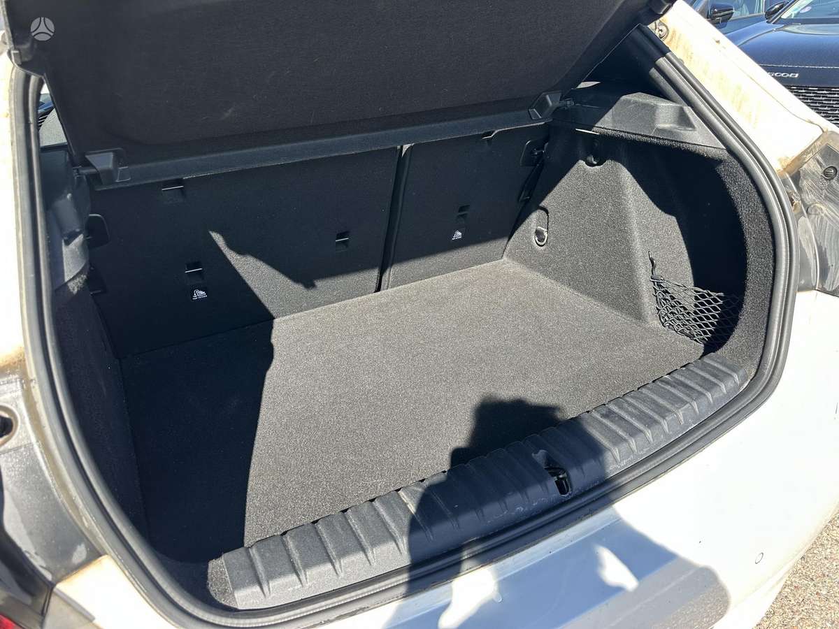 BMW 116, 1.5 l., hatchback
