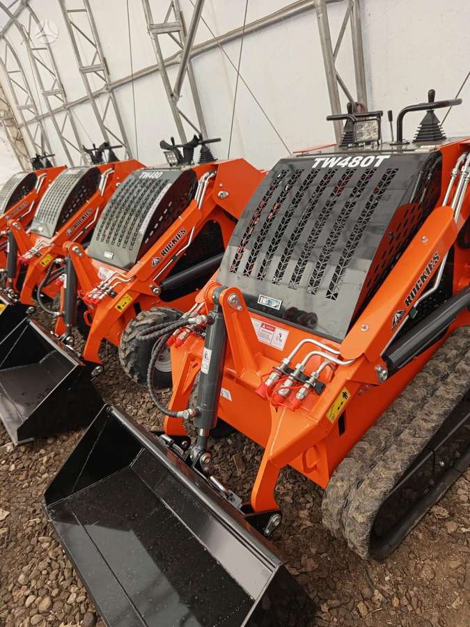 -Kita- Naujas dyzelinis minikrautuvas, mini loaders