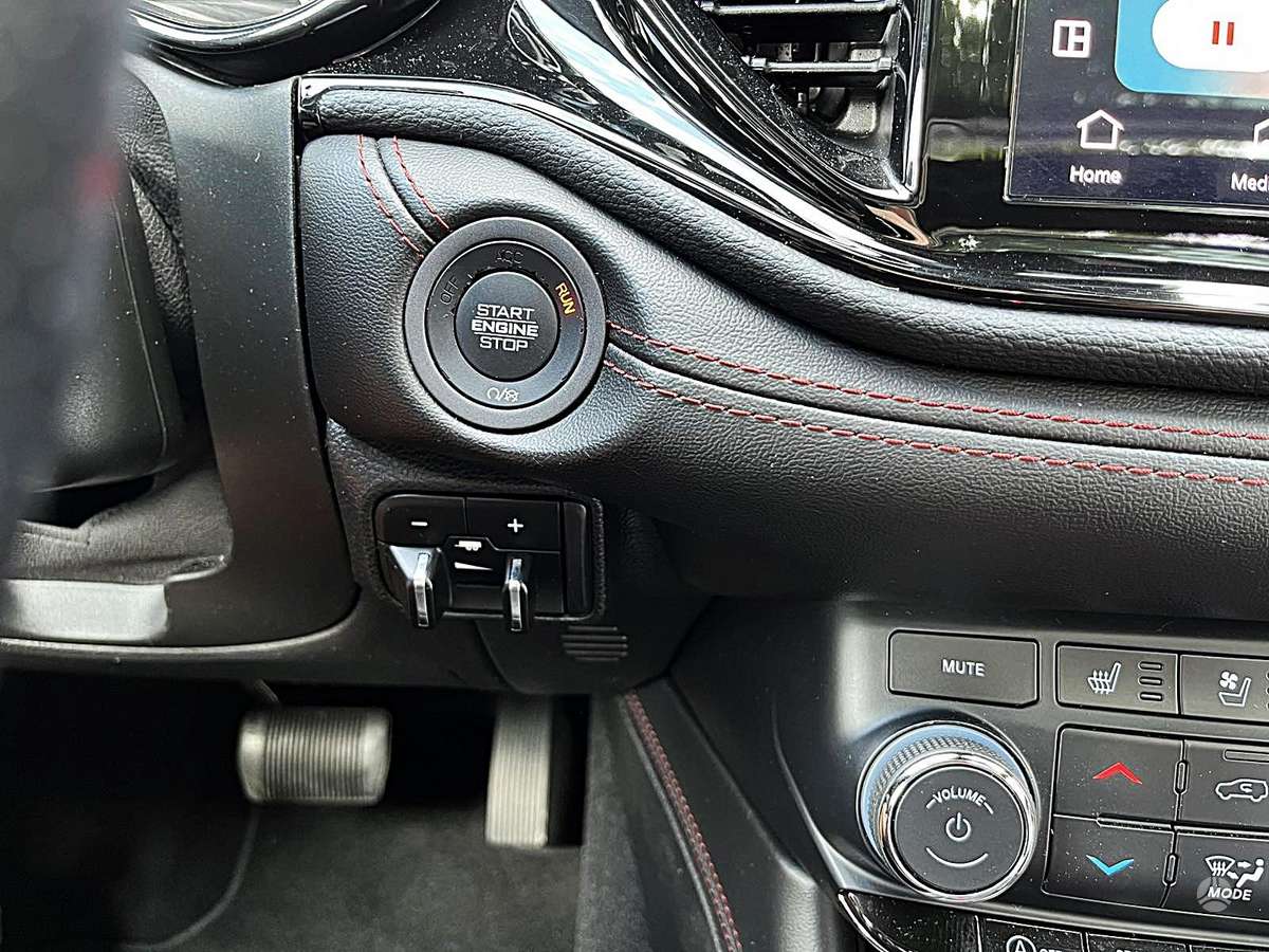 Dodge Durango, 3.6 l., off-road / crossover