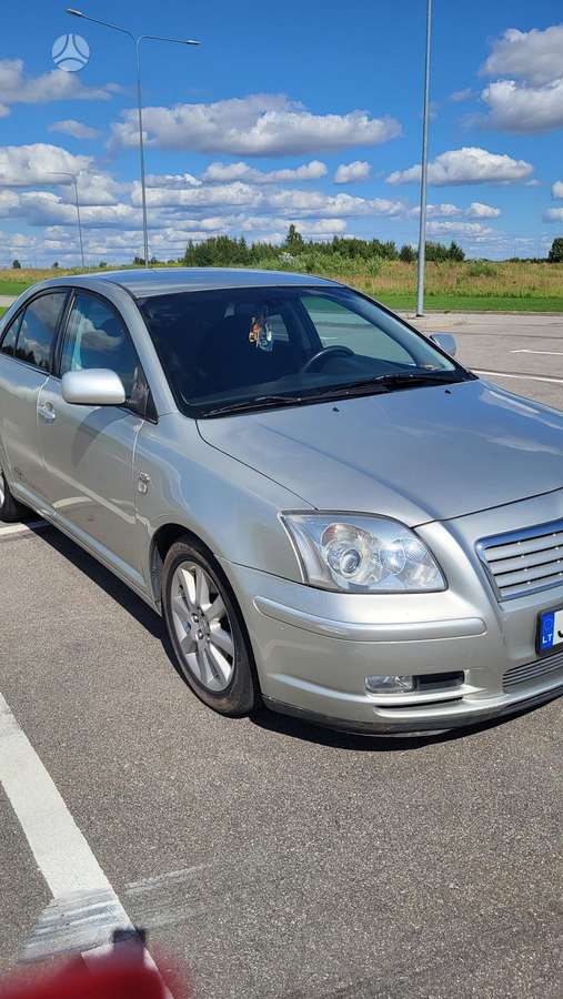 Toyota Avensis - 3