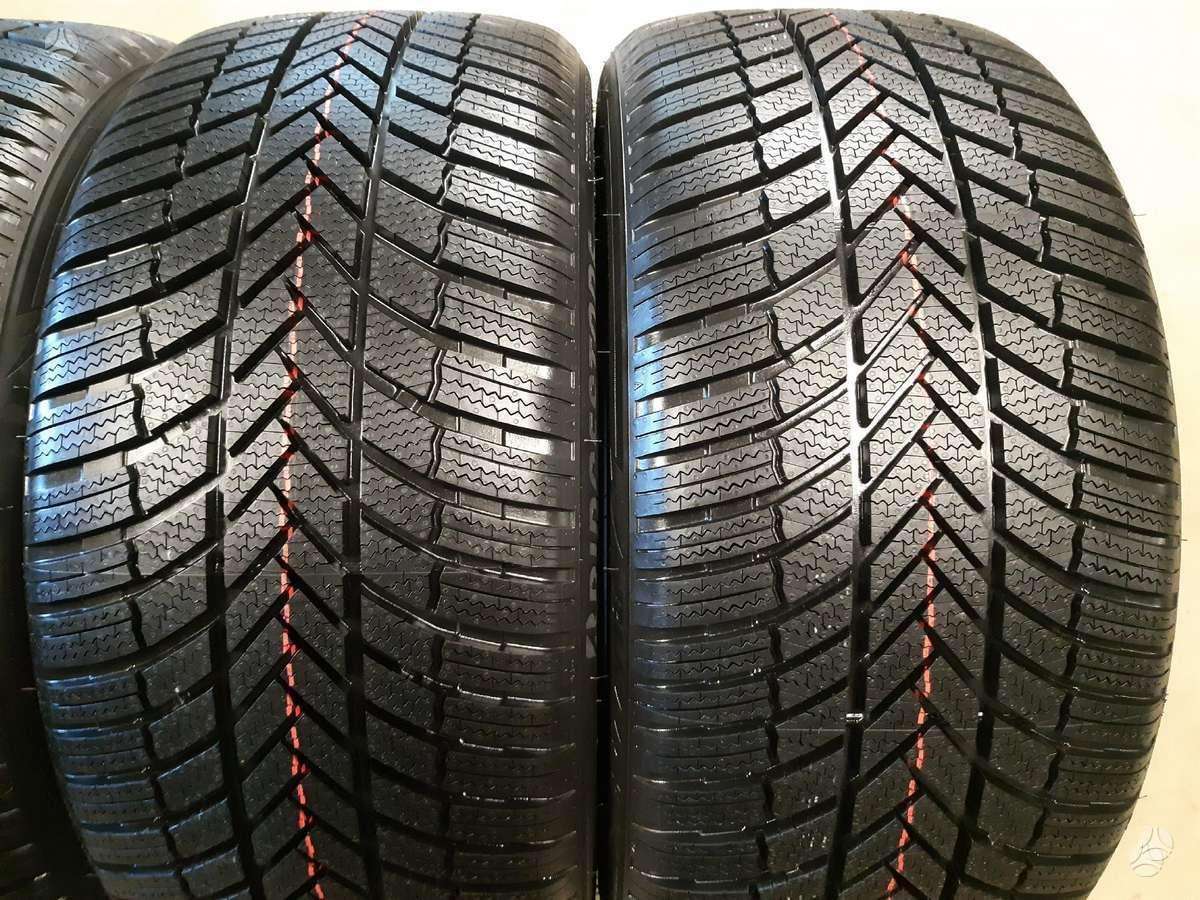 Bridgestone 2025m 95% Blizzak LM005', universalios 265/40 R20