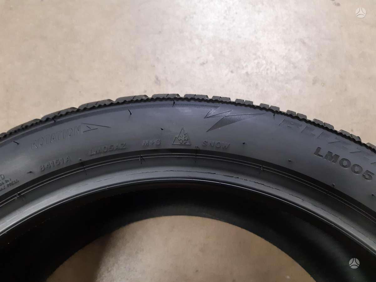 Bridgestone 2025m 95% Blizzak LM005', universalios 265/40 R20