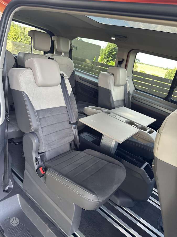 Volkswagen Multivan, 2.0 l., Минивэн