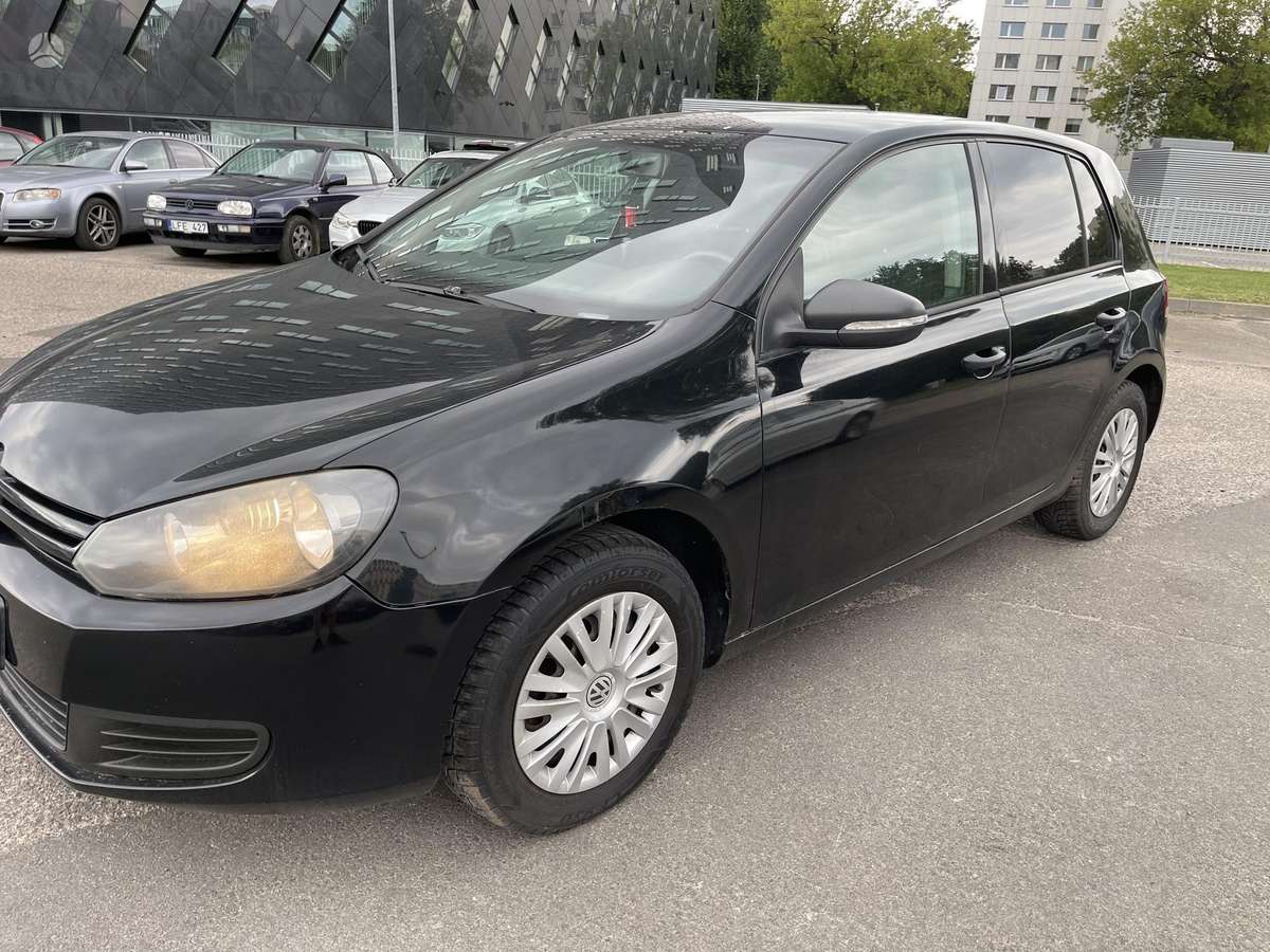 Volkswagen Golf - 5