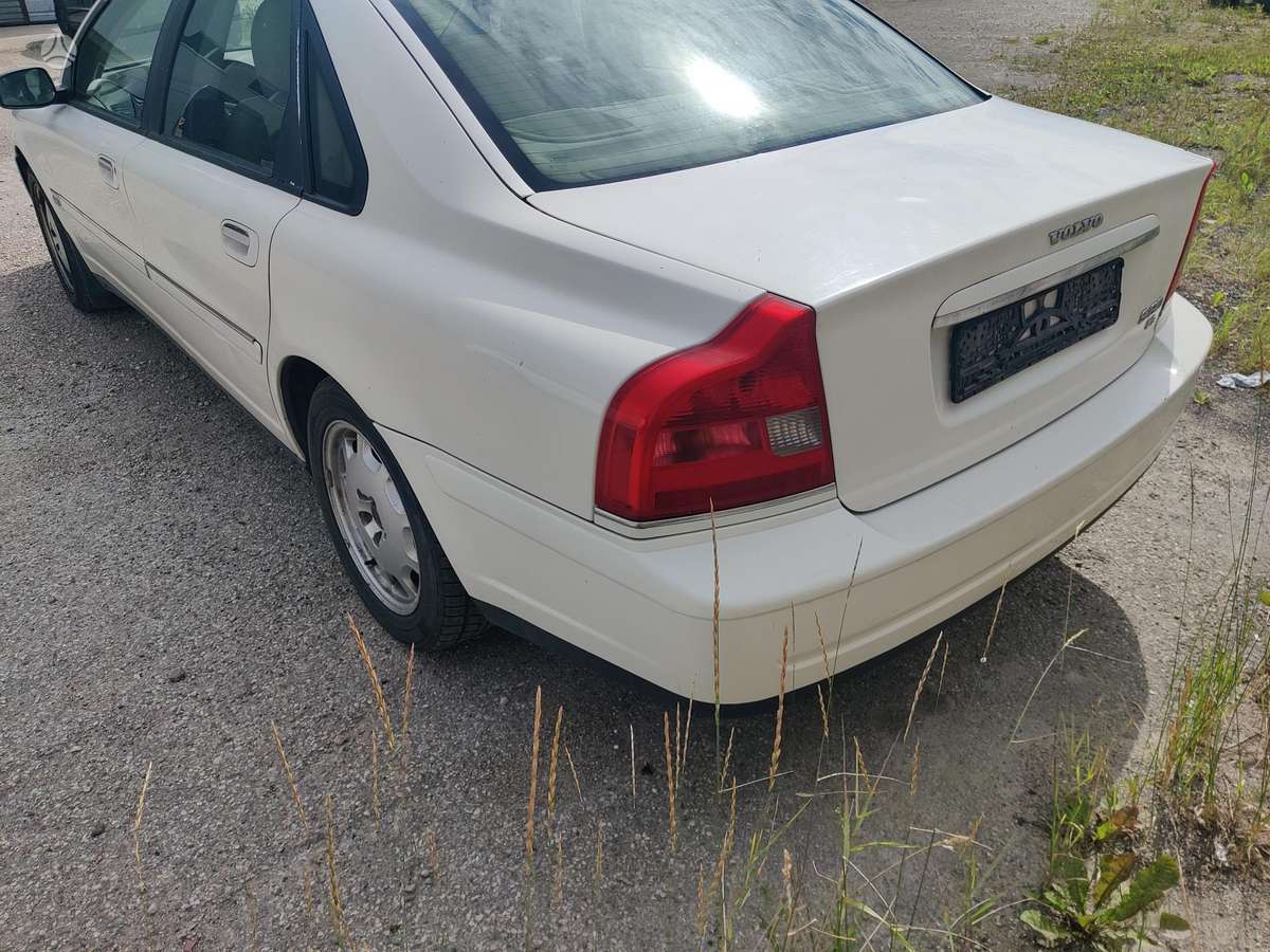 Volvo S80 по частям. Geras variklis transmisija