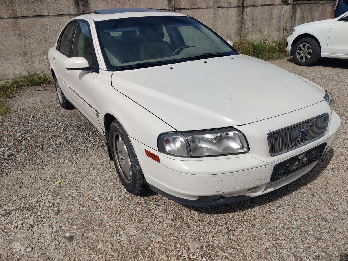 Volvo S80 по частям. Geras variklis transmisija