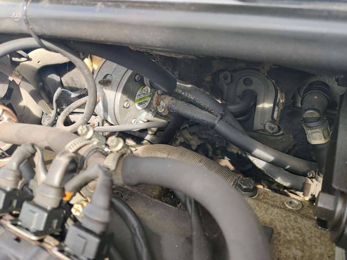 Volvo S80 по частям. Geras variklis transmisija