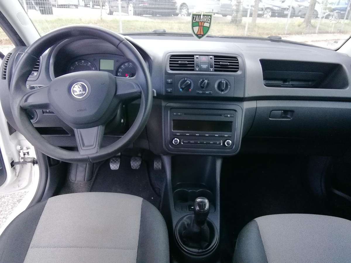 Škoda Fabia - 10