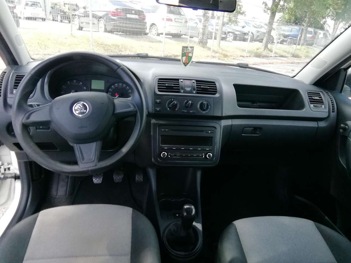 Škoda Fabia - 12