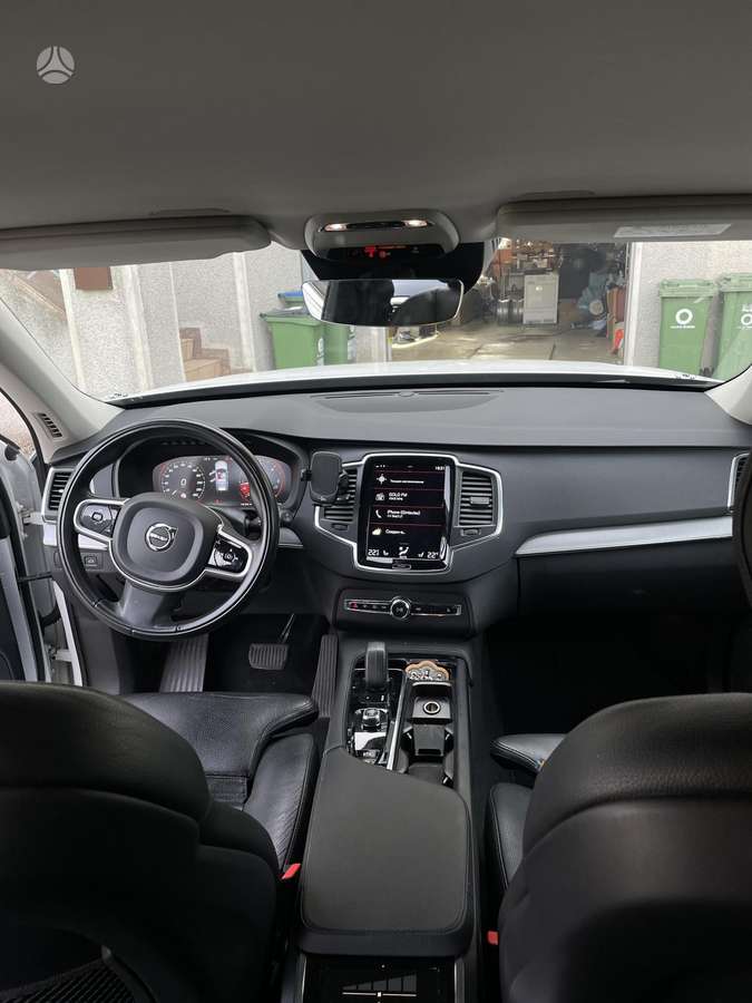 Volvo XC90 - 8