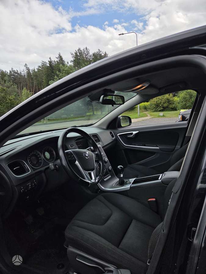 Volvo S60, 2.0 l., Седан
