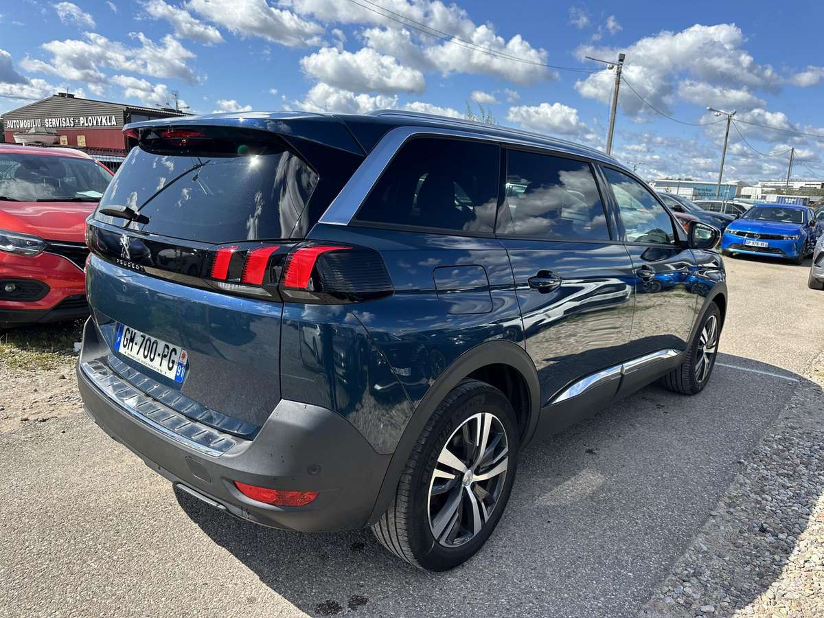 Peugeot 5008 - 4