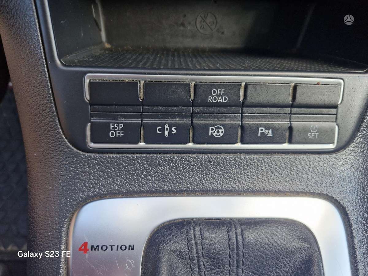 Volkswagen Tiguan - 10