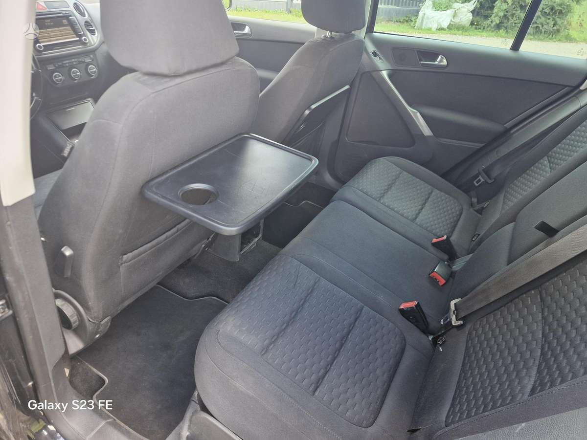 Volkswagen Tiguan - 12