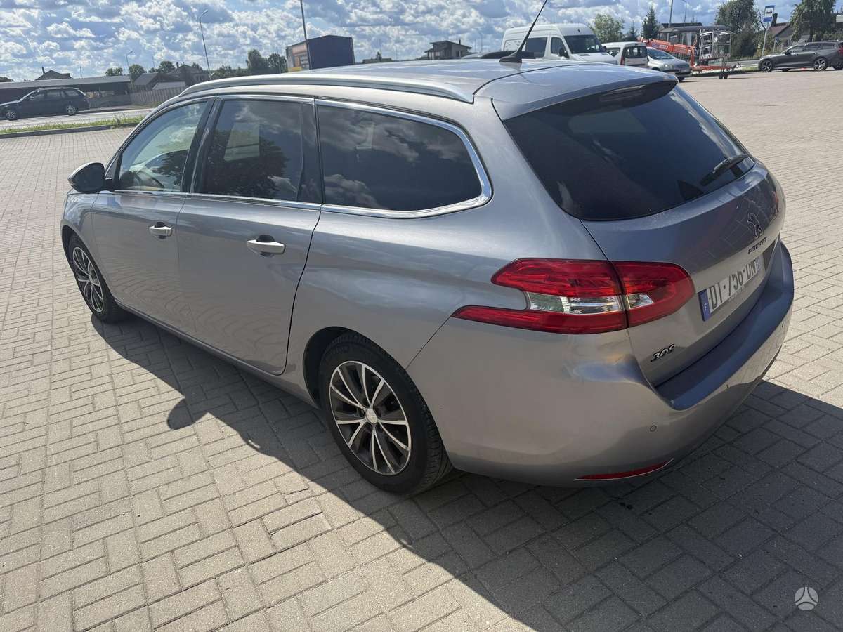 Peugeot 308, 1.2 l., Универсал