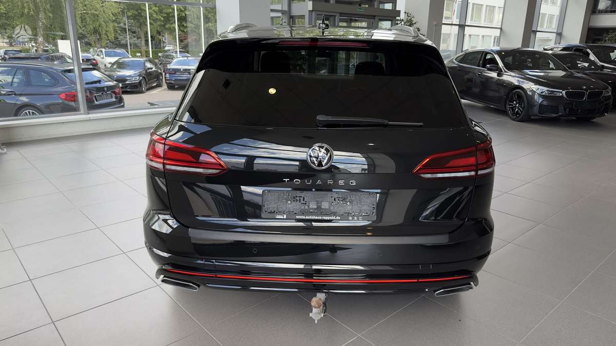 Volkswagen Touareg - 8